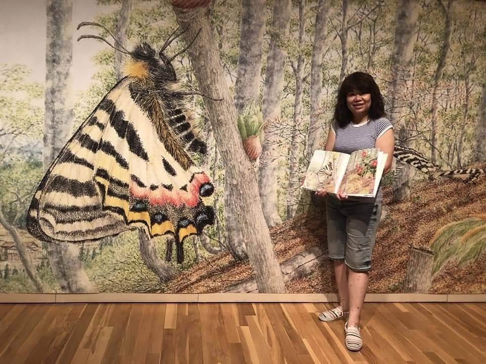 https://www.ntsec.edu.tw/UserFiles/image/赴日餐與繪本研究，背景為昆蟲繪本封面(照片_劉淑雯老師).jpg