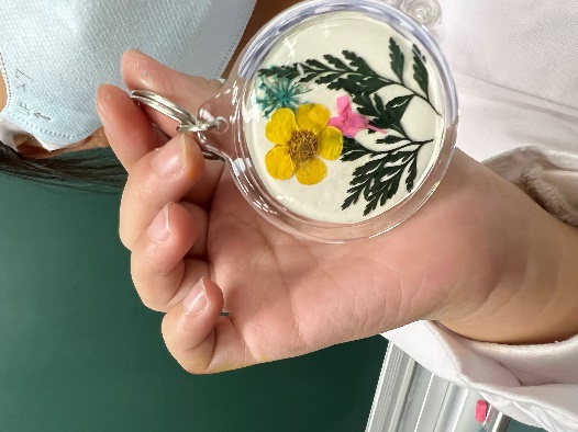 圖13. 手作押花作品