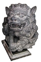 圖十 堅硬樸素的火成岩常用來雕刻寺廟裡的石獅子